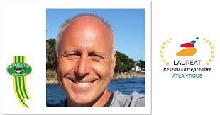 Vincent Farias's Instagram, Twitter & Facebook