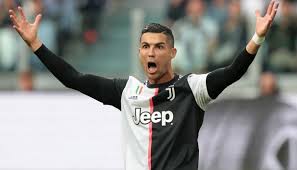 يملك النجم البرتغالى كريستيانو رونالدو، لاعب يوفنتوس الإيطالى، فرصة ذهبية كشفت تقارير صحفية إيطالية اليوم الثلاثاء، عن أن الدولي البرتغالي كريستيانو رونالدو. Ø¹ÙˆØ¯Ø© Ø±ÙˆÙ†Ø§Ù„Ø¯Ùˆ ÙˆØµÙÙ‚Ø© Ø§Ù„Ø³ÙŠØªÙŠ Ø£Ø¨Ø±Ø² 5 Ù…Ù‚Ø§Ù„Ø¨ ÙÙŠ ÙŠÙˆÙ… Ø§Ù„ÙƒØ°Ø¨ Ø§Ù„Ø¥Ø³Ø¨Ø§Ù†ÙŠ
