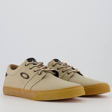 Tenis Oakley Socket Bege Futfanatics