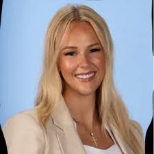 I am excited to announce that I have been accepted into the Accelerated  Master's Program at the University of Arizona. In Spring 2023, I will begin  pursuing my Master's Degree in Marketing,