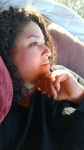 Dessa conversa eu não participo 😆😆😁😁 já que não posso dizer que sou  bonita 😆😆😆