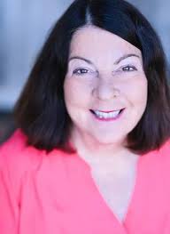 How to Collaborate With Actors for Online Engagement