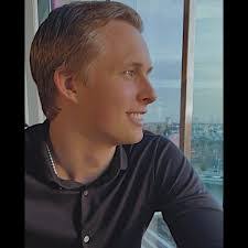 Jeffrey Boon's Instagram, Twitter & Facebook