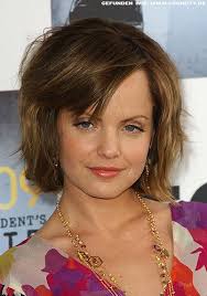 When shannon was in 3rd grade, her family moved to waco, texas, where most of her relatives already lived. Frisuren Bilder Glattgezogener Bob Mit Ausgedunnten Spitzen Frisuren Haare