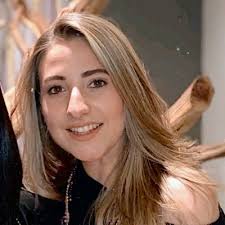 Helena Meyer (@Helenameyer8)