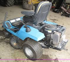 The ztr 427 was manufactured in the 1980s with a mower drive belt that transfers power from the rear mounted engine to the mower and a serpentine belt on the deck that drives the blades. Dixon 4515b Ztr Lawn Mower In Falls City Ne Item H4568 Sold Purple Wave