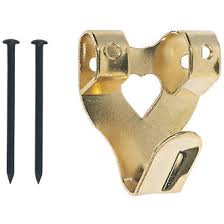 Bare units for every job, on site or at home. Picture Hooks Twin Brassed 100 Pack Picture Fittings Screwfix Com