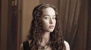 A Moment With Reign S Anna Popplewell Anna Popplewell Reign Fashion Reign Cast