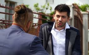 1,597,889 likes · 129,901 talking about this. CaÅ£i Bani CastigÄ Mircea Bravo Cu FilmuleÅ£ele Difuzate Pe Youtube In Trecut Comediantul A Promovat Nato Si Parlamentul European