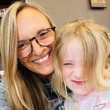 Rena Wren (@renawren)