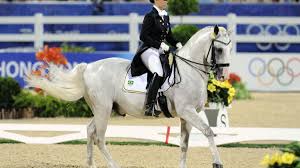 Die olympiasieger des reitsports in den disziplinen dressur und springen seit 1988 findest du hier bei uns auf die olympiasieger seit 1988. Dressurreiten Mit Bierbauch Wird Man Nicht Olympiasieger Welt