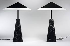 Des couleurs qui donnent un aspect peau de serpent, coup de pep's assuré avec cette jolie pièce. 538 Cini Boeri Abat Jour Table Lamps Pair 25 March 2007 Auctions Wright Auctions Of Art And Design