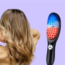 💆🧴Cepillo Revitalizador. ✓Masajea mientras que el cuero cabello se  estimula. ✓El cepillo tiene la opción para agregarle 1ml de agua, esencia  de crecimiento o tratamiento mientras te das un masaje. ✓Con tecnología