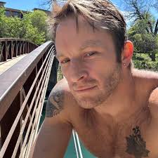 Predator targeting Bay Area acro community members