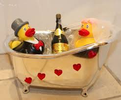 Geldgeschenk Hochzeit Hochzeitsreise Von Gift2go Auf Dawanda Com In 2020 Geldgeschenke Hochzeit Hochzeitsgeldgeschenke Geldgeschenke Hochzeit Basteln
