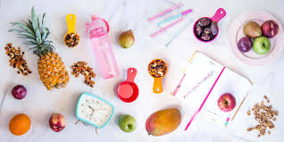 This can create distrust and disconnect from our bodies, says 7 Eating Habits That Help Me Maintain A Healthy Weight Easily Hedonisitit