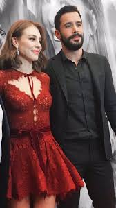 2 Elcin Sangu Twitter Aramasi Elcin Sangu Fancy Outfits Turkish Fashion