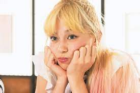 She grew up in a family with her mother, father, and two sisters. Drama Kiss Nakajo Ayami Trivia Her Father Is British Her Mother Is Japanese And Ayami Has A Sister August Pagemodel Nakajoayami Facebook