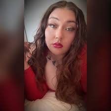 It's more than a bucket to me Lois, it's a work of art.😍🤌🏻 Here's a  closer look at that shiny plastic treasure of a Halloween bucket Dunkin'  will launch.🎃🕺🏻 The bucket fills