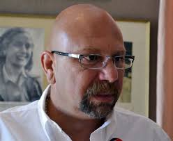 Envían a prisión a un exintendente y a su esposa por administración  fraudulenta