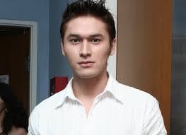 Lidi brugman, kamu saudaranya indra bruggman, kata lidi brugman, saat dijumpai di kawasan meski demikian, lidi brugman menjelaskan bahwa dirinya tak punya hubungan saudara dengan. Fisik Sudah Berubah Indra L Bruggman Tak Bisa Turuti Permintaan Fans Tribunnews Com Mobile