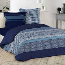 De couleur bleu nuit, elle est réalisée en coton égyptien au toucher extrêmement doux. Housse De Couette Et Deux Taies Coton 240 Cm Damara Bleu Marine Linge De Lit Eminza