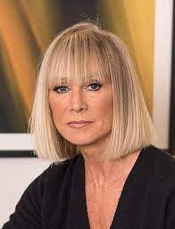 At 57 Designer Karen Millen Has Found The Best Anti Ageing Trick Ever Medium Bob Hairstyles Bob Hairstyles Short Bob Hairstyles