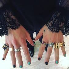 Lift your spirits with funny jokes, trending memes, entertaining gifs, inspiring stories, viral videos, and so much more. Male Manicures Celebrity Menicure Inspo For 2021 Dipwell