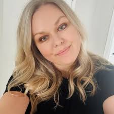 Do Carnival cruises provide basic lanyards?