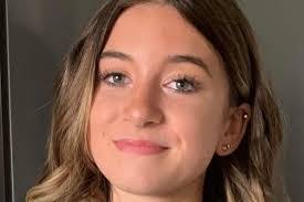 Tania Wallace's Instagram, Twitter & Facebook