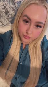 Holly Naylor (@hollyxnaylor)