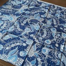 Kain Batik Cap Premium 3319 Jenis Batik Cap Kombinasi Tulis Sinaran Bahan Katun Primis Halus Adem Dan Menyerap Keringat Ukuran Kai In 2020 Blanket Decor Quilts