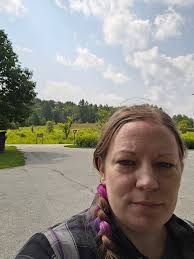 There's nothing like driving 600 miles and stopping by the pilot,loves,or  ta and getting a nice hot SHOWER!!. Let's normalize washing our body.  That's it that's the post✌🏽