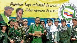 Estamos tan habituados a la muerte que nadie parece estremecerse con la inminente desaparición de alias jesús santrich, ni siquiera por las graves consecuencias políticas y de seguridad que naturalmente este hecho generará.no es extraño que eso suceda en un país donde un expresidente y senador reproduce en twitter el mensaje de un tercero celebrando el asesinato en extrañas. Edttl B3ajdlqm