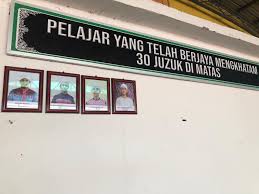 Warga maahad tahfiz intan hadir di restoran langkasuka untuk memenuhi hasrat jemputan mengadakan bacaan yassin, tahlil dan doa selamat. Maahad Tahfiz As Syafiee Matas Posts Facebook