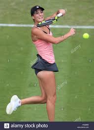 59 (02.03.20, 98500 points) points. Bernarda Pera In Ihrer Ersten Runde Mit Dalila Jakupovic Wahrend Des Tages Eine Der Natur Tal Klassiker An Priorat Edgbaston Birmingham Stockfotografie Alamy