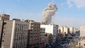 Primeros saldos del bombardeo a Irán: más de 200 muertos y más de 700  heridos