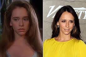 Amanda Beckett's Instagram, Twitter & Facebook