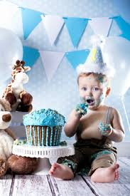 Peach first birthday cake from super healthy kids. Everything You Need To Know About Planning A Cake Smash Photo Shoot Frugal Mom Eh