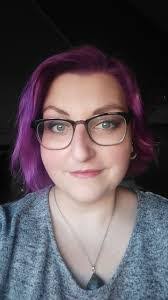 Sarah Ferry's Instagram, Twitter & Facebook