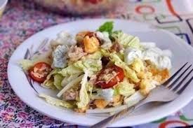 цезарь салат рецепт с курицей и сухариками и пекинской капустой Salat Cezar Po Russki S Izobrazheniyami Eda Salat Cezar Recepty Salatov