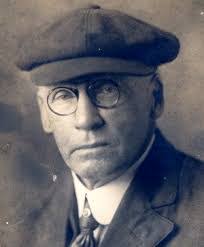 Letitia Garrett's Instagram, Twitter & Facebook