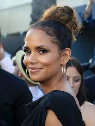 Halle Berry Homeless Shelter NYC Reflections