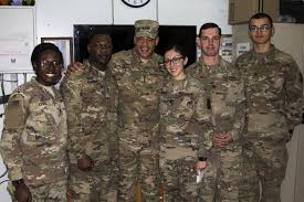 Lt Angelica Aragon Pa For 44th Ada Meets With Ltg Garrett Commander For Us Army Central Command Army Medic Army Michael X