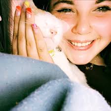 Did anyone receive a furniture delivery by mistake in Rockport?