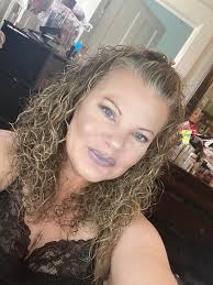 Simple glam look inspiration and beauty discussion