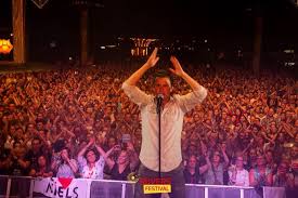 He is an actor, known for amika (2008), de elfenheuvel (2011) and f.c. Hou Deze Week Hln In De Gaten En Win Gratis Kaarten Voor Rijvers Festival Lievegem Hln Be