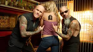 Maldita Tatuagem Novos Episodios Da Segunda Temporada Em Junho No Bio Noticias De Televisao E Series Filmspot A beleza e significado desses símbolos, presentes na mitologia nórdica, faz com que as tatuagens viking se 1.tatuagem aegishjalmur (elmo do terror). maldita tatuagem novos episodios da