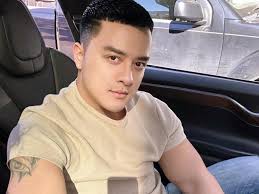 Cao Thái Sơn xuất hiện với hình ảnh khó nhận ra, nhận cơn mưa lời chê, có  người bảo như Trư Bát Giới