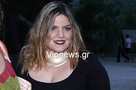 61 082 просмотра 61 тыс. Danah Mparka Sygkatoikei Me Ton Pano Adamopoylo Vipnews